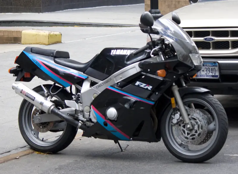 Descargar Manual de Taller Yamaha FZR 600 PDF Gratis