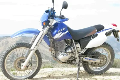 Descargar Manual de Taller Yamaha TT600RE 2004 PDF Gratis